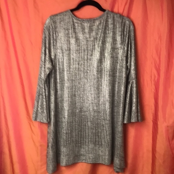 Nally & Millie Women’s Tunic Silver Metallic with Long Bell Sleeves L/XL - Picture 6 of 10